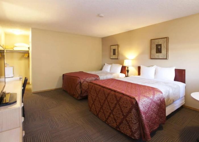 Bow River Inn