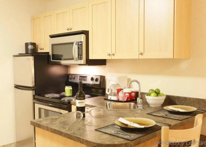 Vegreville Suites
