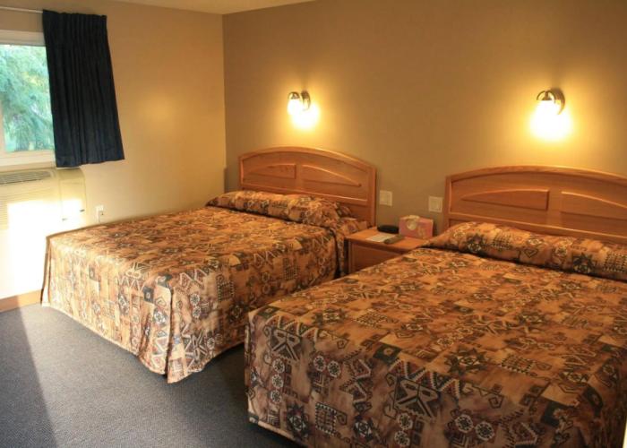 Lamplighter Inn