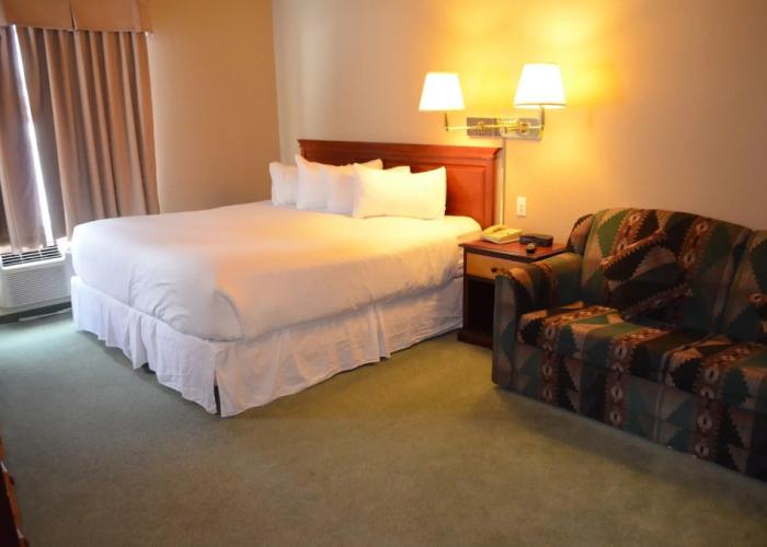 Waterton Lakes Lodge Resort