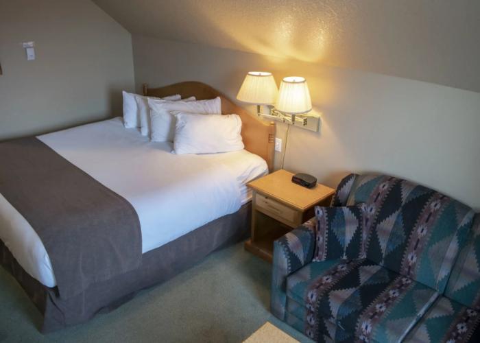 Waterton Lakes Lodge Resort