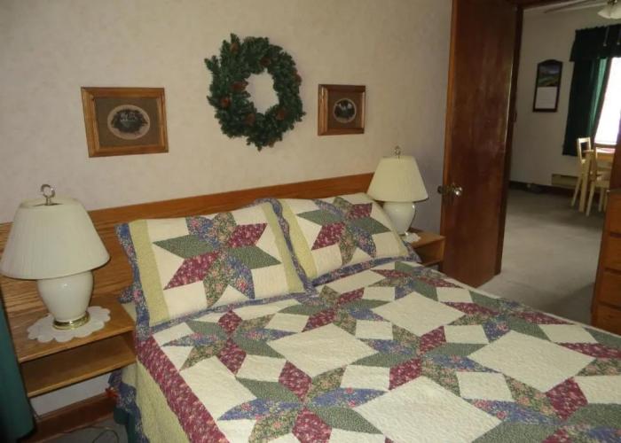 Crandell Mountain Lodge