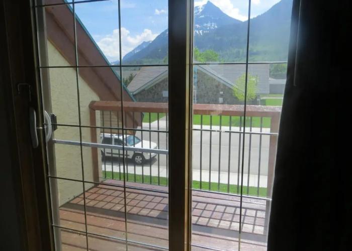 Waterton Glacier Suites