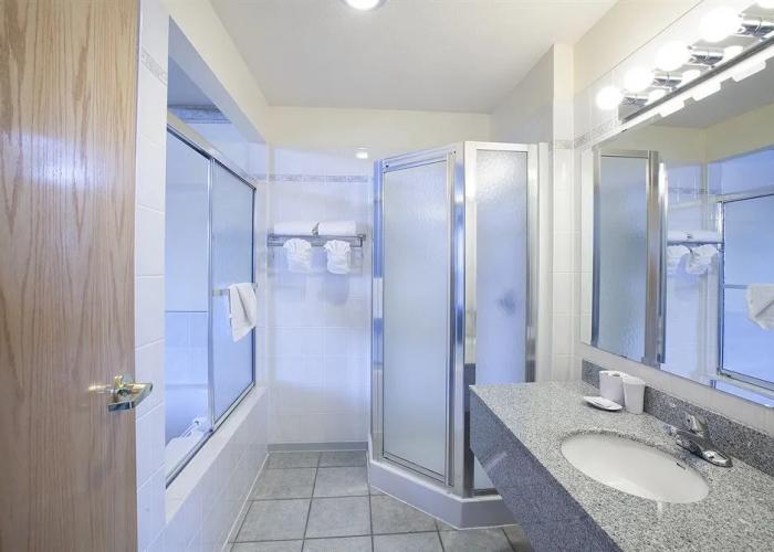 Waterton Glacier Suites