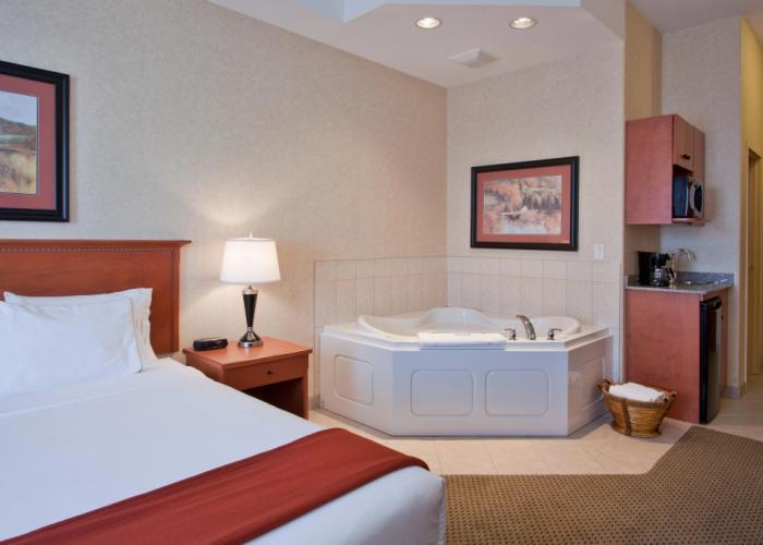 Holiday Inn Express Hotel & Suites Airdrie-Calgary North by IHG