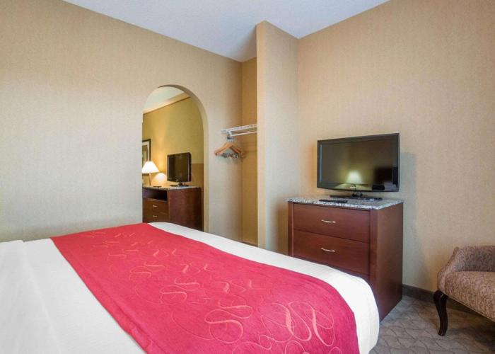 Comfort Inn & Suites