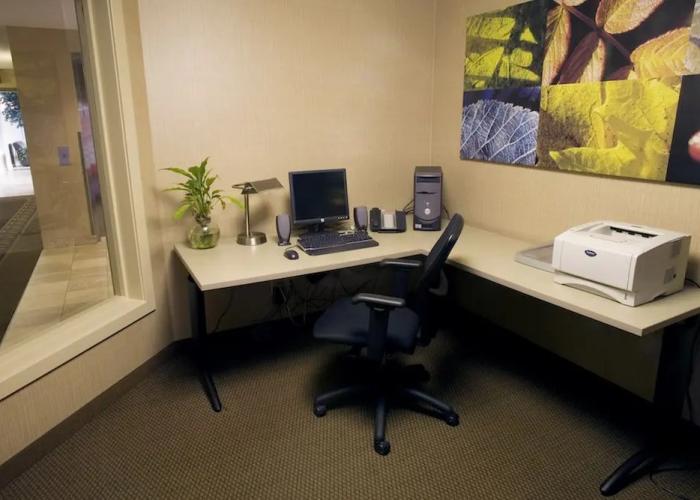 Heritage Inn & Suites