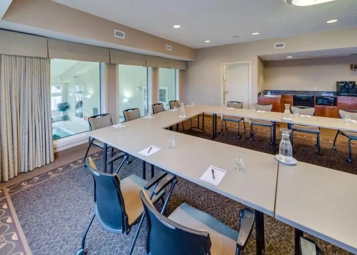 Heritage Inn & Suites