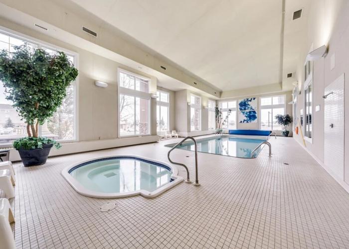 Heritage Inn & Suites