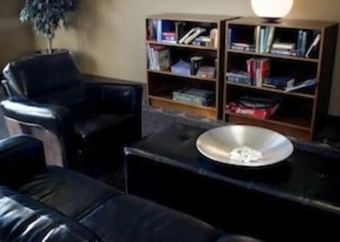 Heritage Inn & Suites