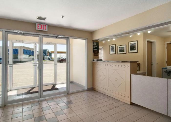 SureStay Plus by Best Western Brooks