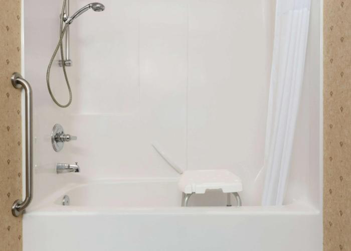 Days Inn & Suites by Wyndham Brooks