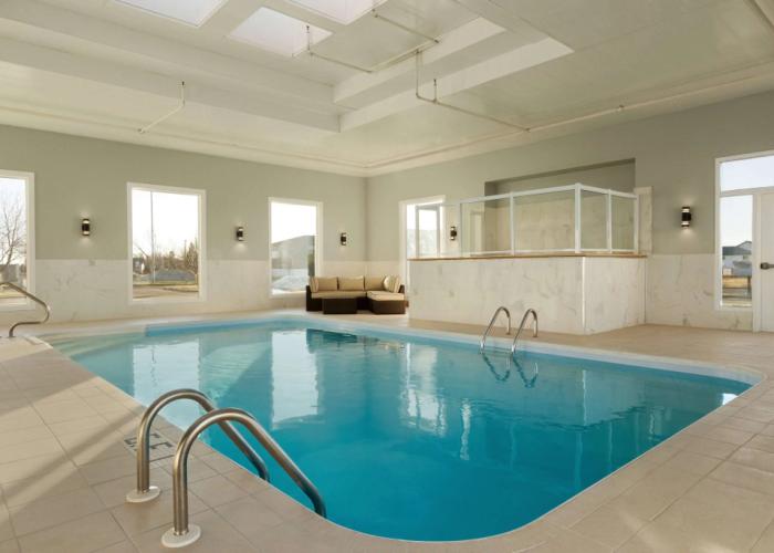 Days Inn & Suites by Wyndham Brooks