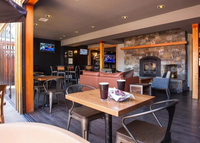 The Lodge at Arrow Lakes