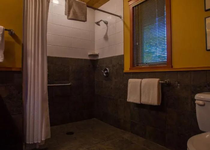 A Snug Harbour Inn
