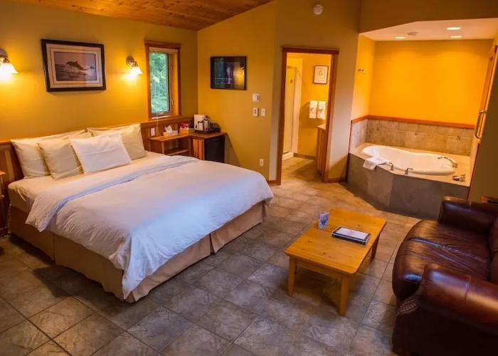 A Snug Harbour Inn