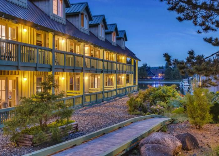 Canadian Princess Lodge & Marina