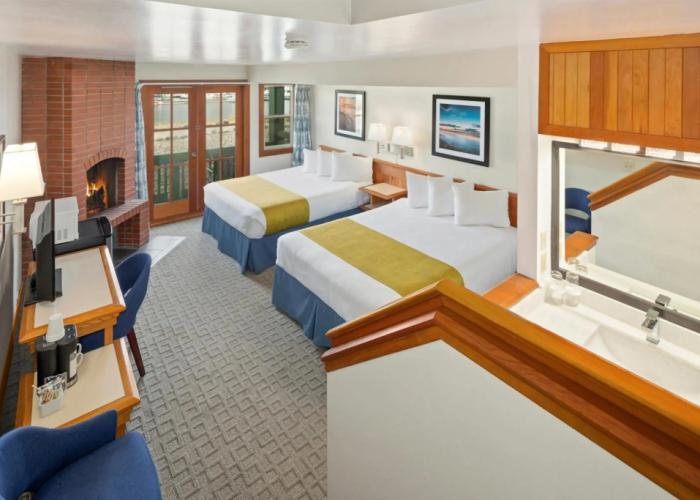 Canadian Princess Lodge & Marina