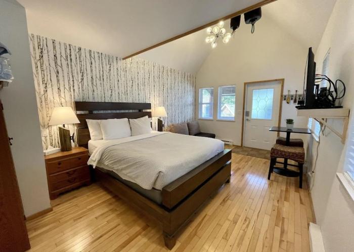 West Coast Cabin