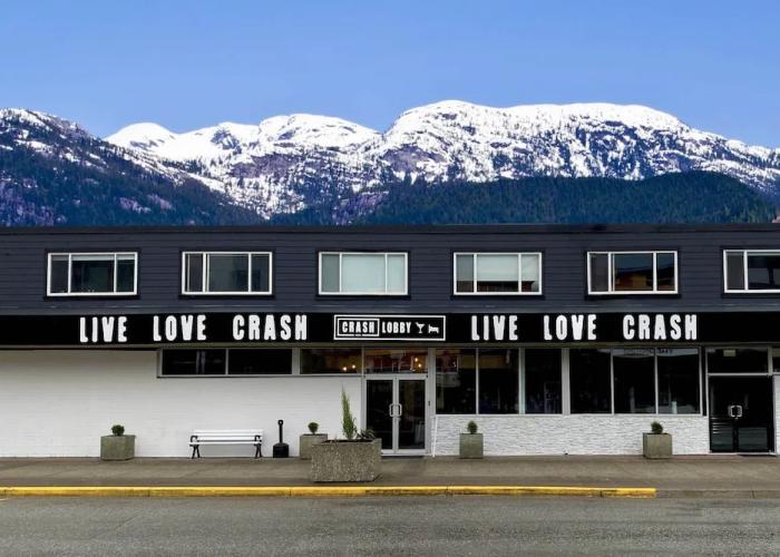 Crash Hotel Squamish