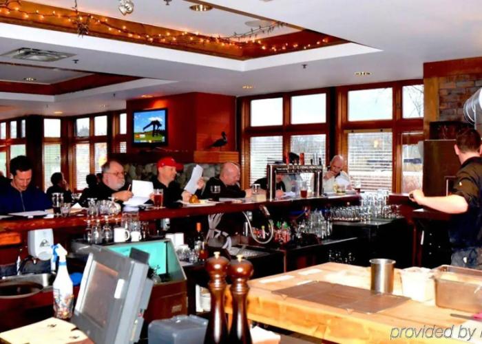 Howe Sound Inn