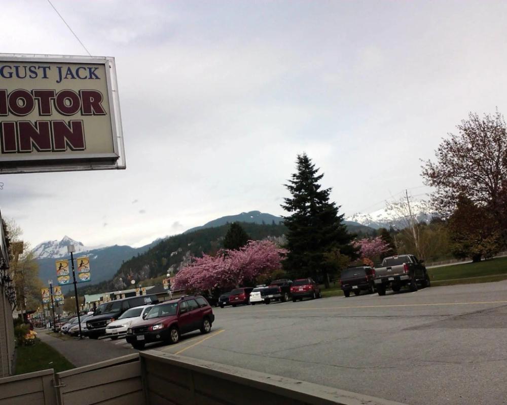 фото August Jack Motor Inn