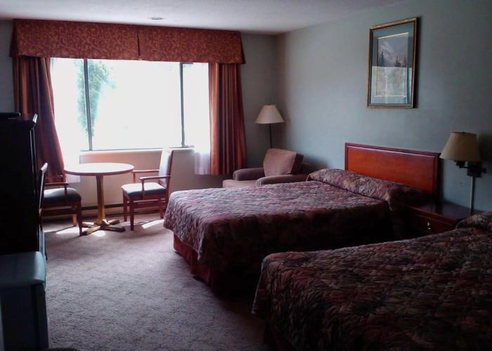 August Jack Motor Inn
