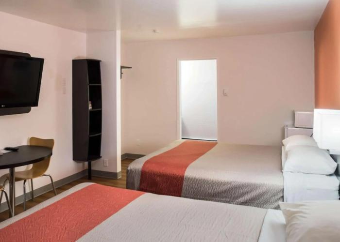 Motel 6 Fort St. John, BC