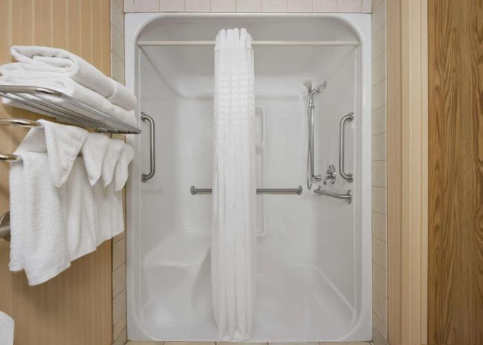 Super 8 by Wyndham Fort St. John BC