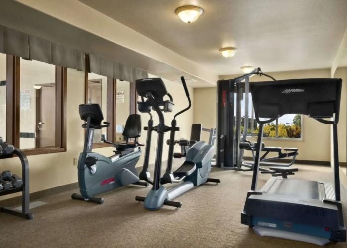 Super 8 by Wyndham Fort St. John BC