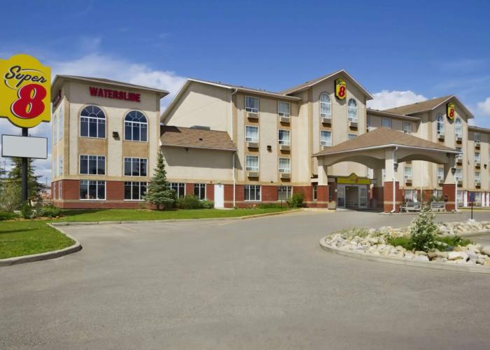 Super 8 by Wyndham Fort St. John BC