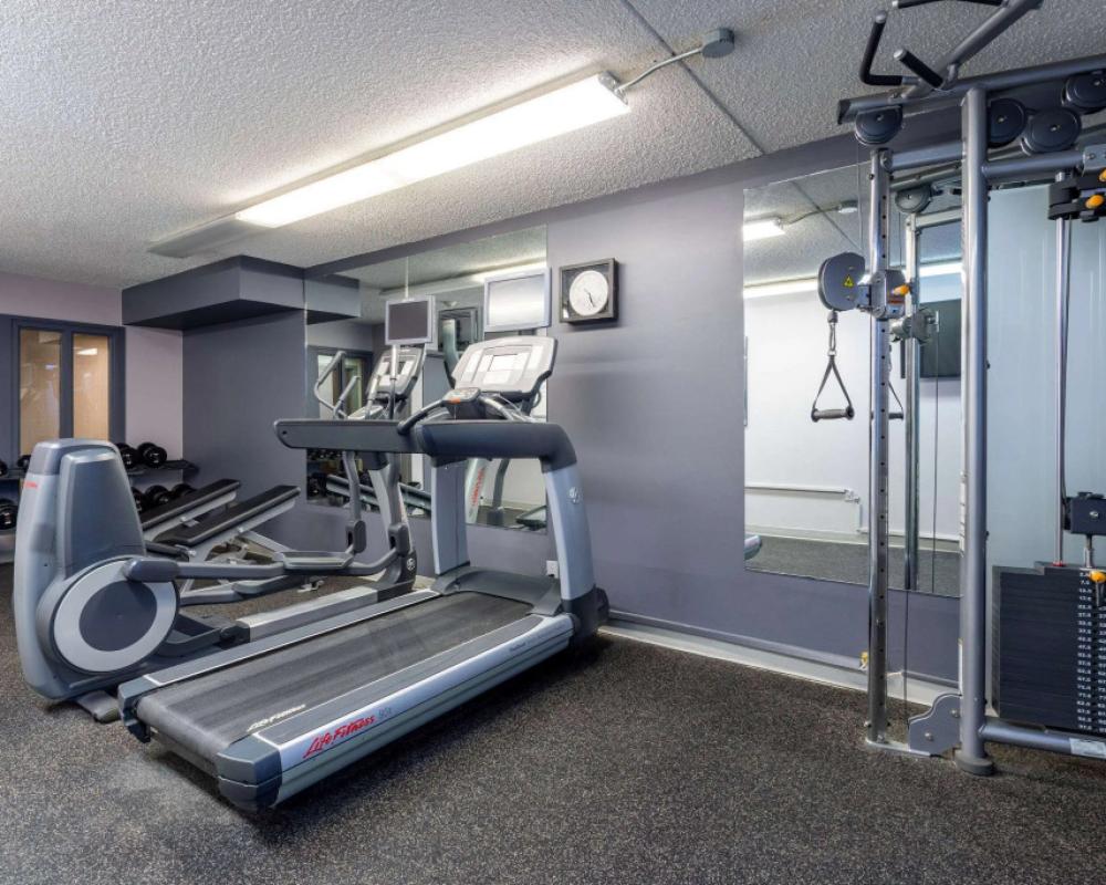 фото Ramada by Wyndham Northern Grand Hotel & Conference Centre