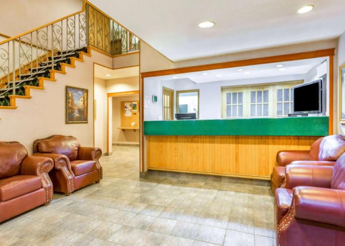 Howard Johnson by Wyndham Fort St. John