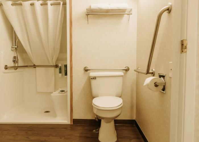 Coast Fort St. John Hotel