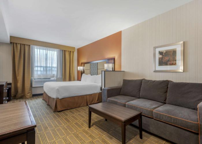 Best Western Plus Chateau Fort St. John