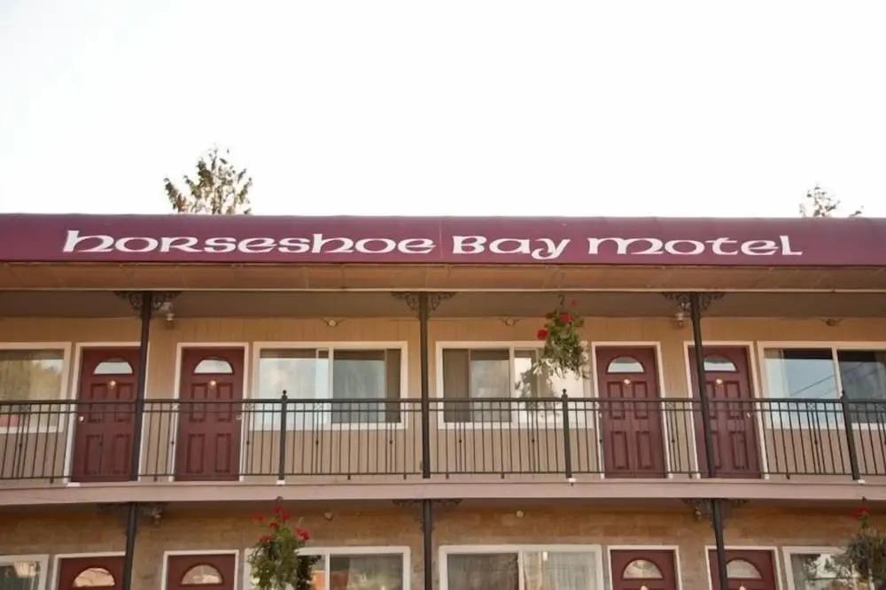 Horseshoe Bay Motel