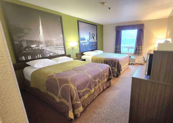 Super 8 by Wyndham Portage La Prairie MB