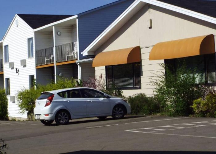 The Shores Inn & Hotel