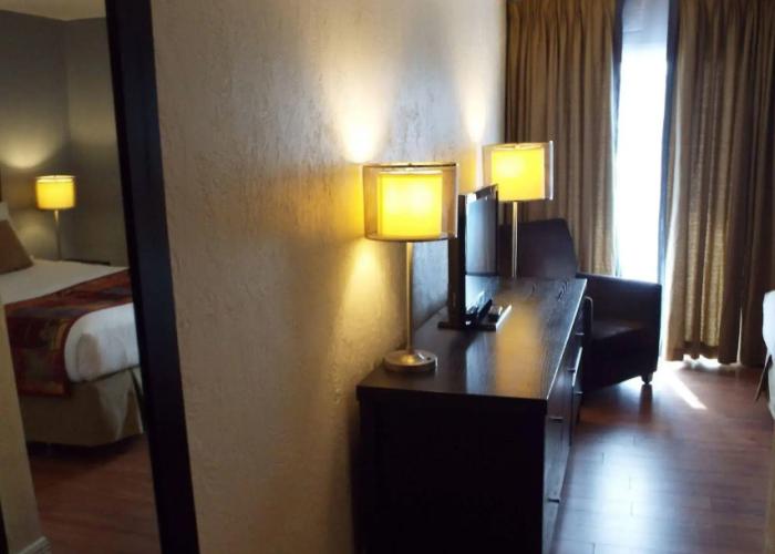 The Shores Inn & Hotel