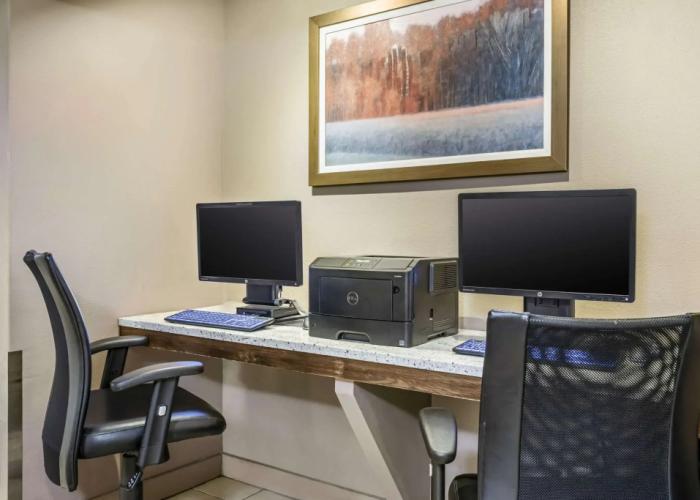 Quality Inn Airport