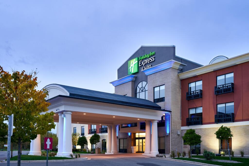 Holiday Inn Express Hotel & Suites Airport Dieppe by IHG