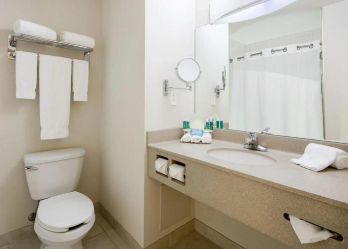 Holiday Inn Express Hotel & Suites Airport Dieppe by IHG