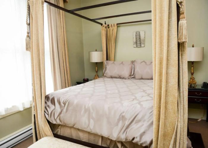 The Elizabeth Manor Guesthouse
