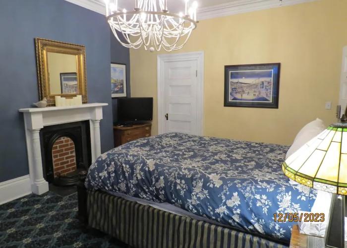The Roses Heritage Inn