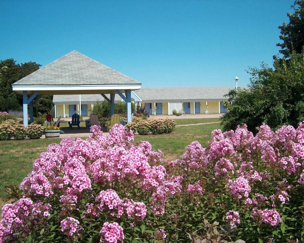 Annapolis Royal Inn & Suites