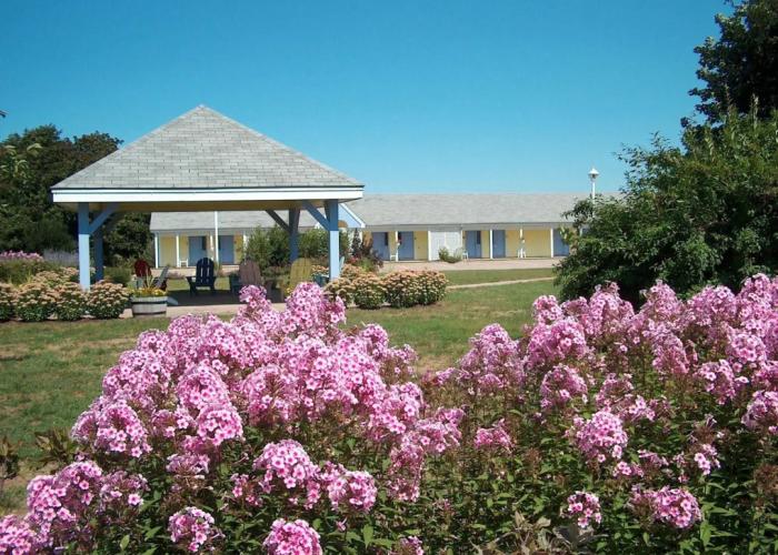 Annapolis Royal Inn & Suites