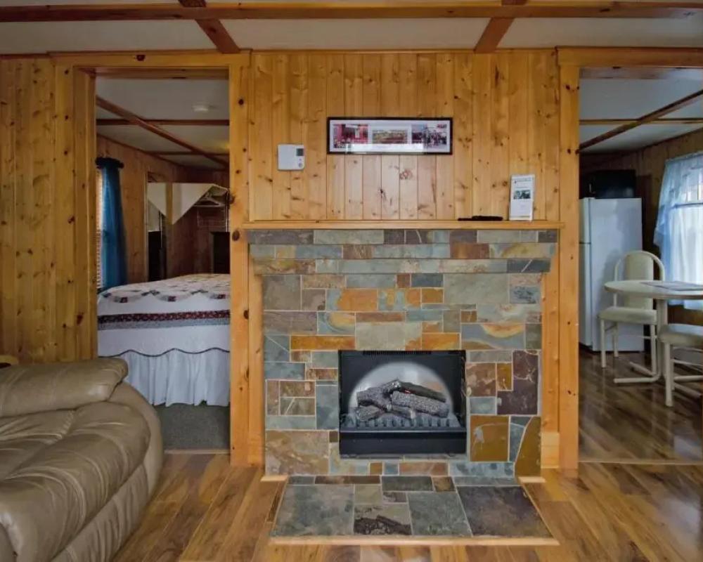 фото MacKenzie's Motel & Cottages