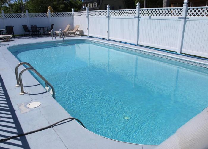 MacKenzie's Motel & Cottages