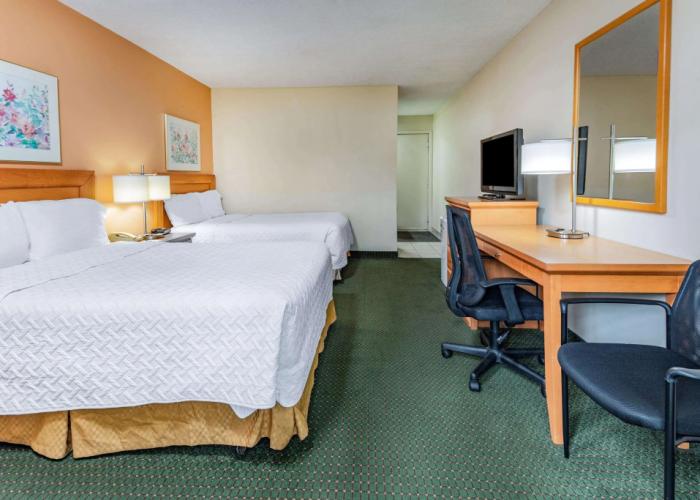Travelodge by Wyndham Bracebridge