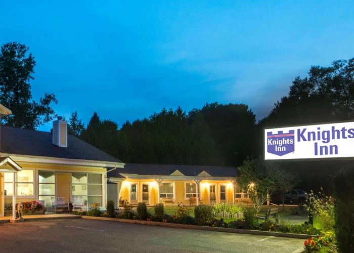 Knights Inn Bracebridge